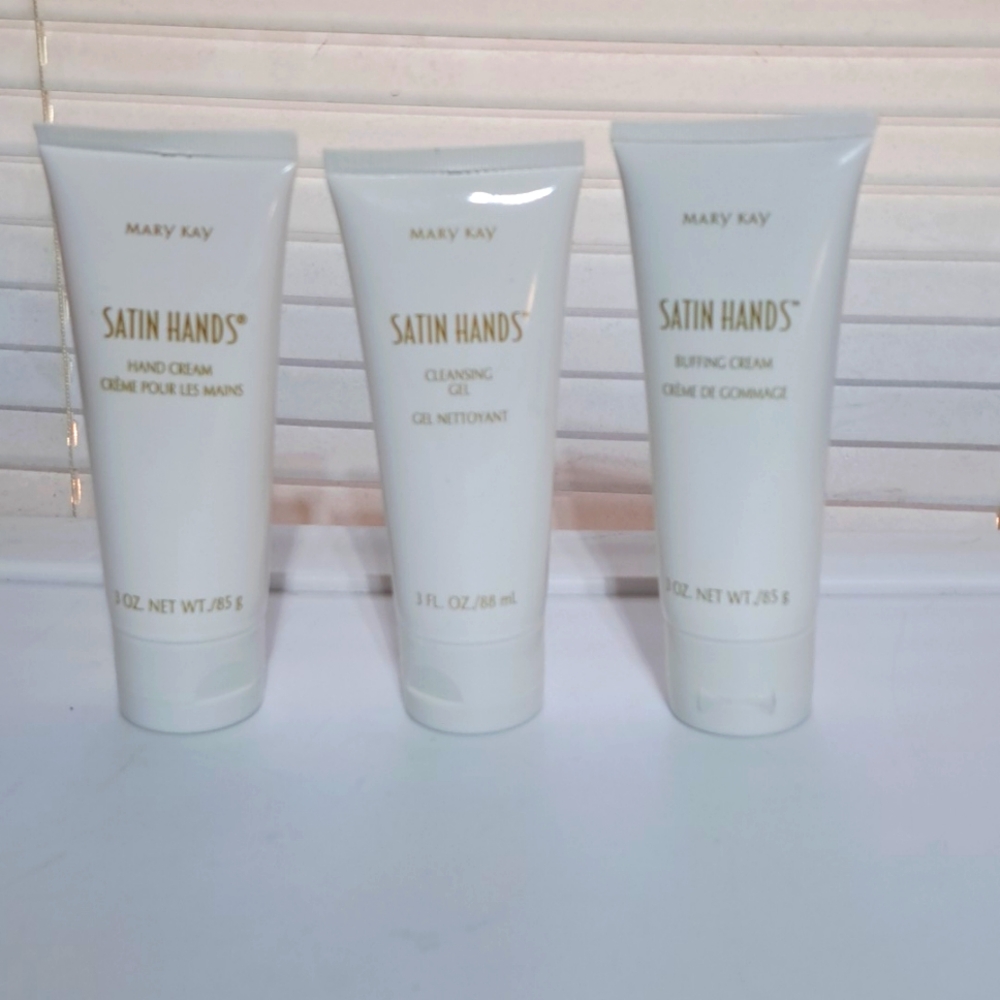 Mary Kay Satin Hands 3 pc set